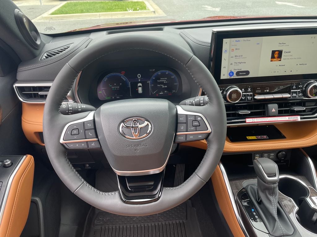 2026 Toyota Highlander Hybrid Hybrid Platinum