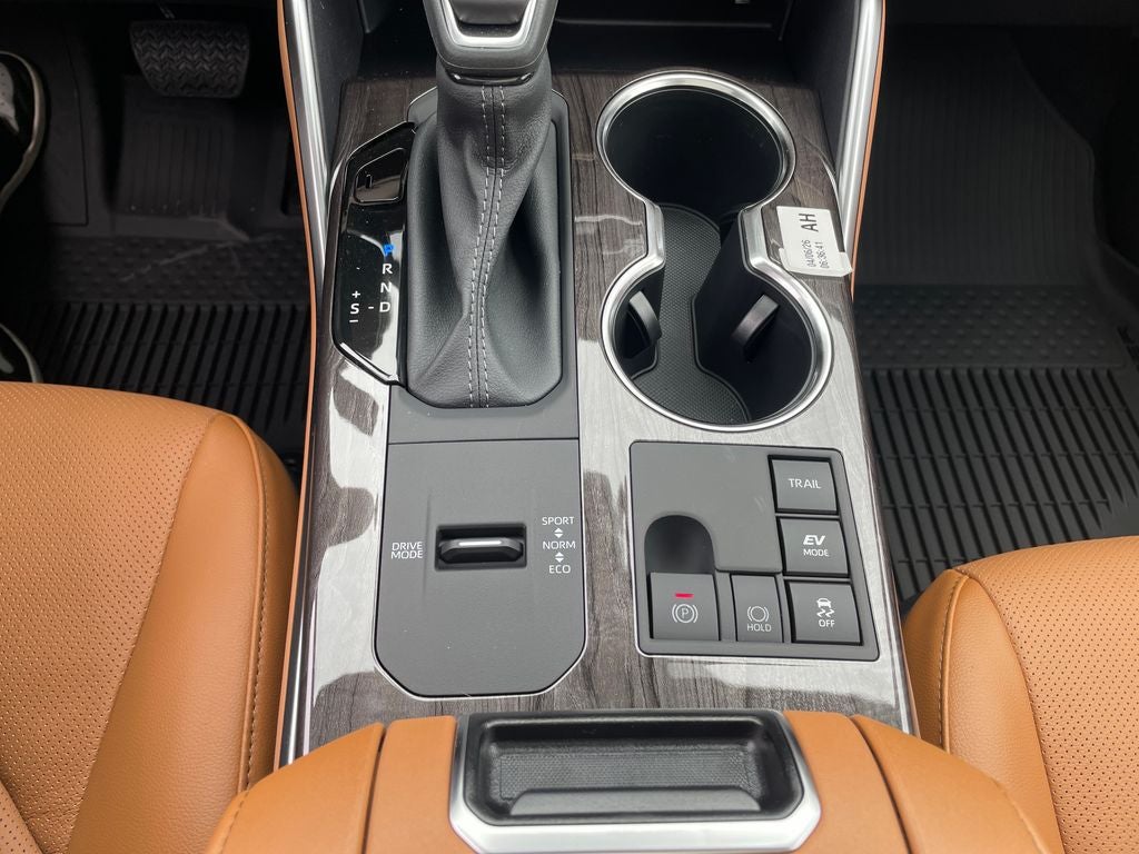 2026 Toyota Highlander Hybrid Hybrid Platinum