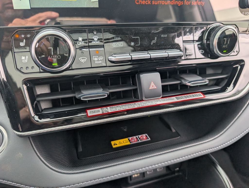 2026 Toyota Highlander Hybrid Hybrid Platinum