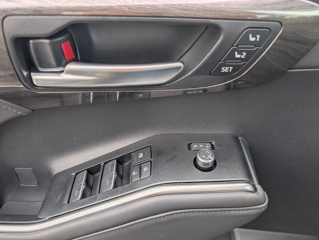 2026 Toyota Highlander Hybrid Hybrid Platinum