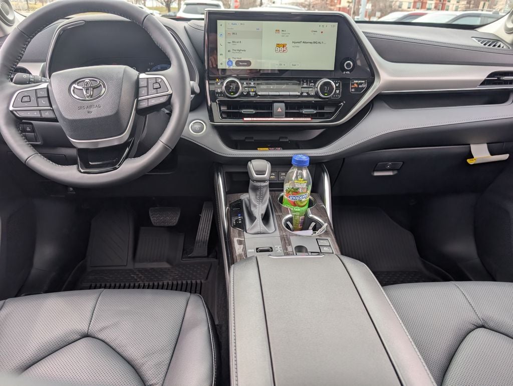 2026 Toyota Highlander Hybrid Hybrid Platinum