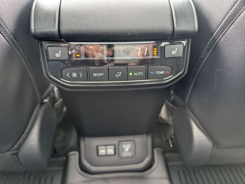 2026 Toyota Highlander Hybrid Hybrid Platinum