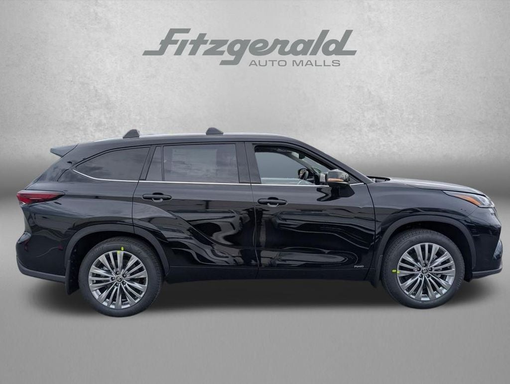 2026 Toyota Highlander Hybrid Hybrid Platinum