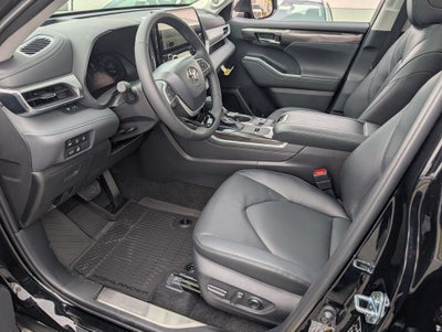 2026 Toyota Highlander Hybrid Hybrid Platinum