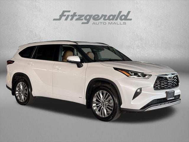2025 Toyota Highlander Hybrid Platinum