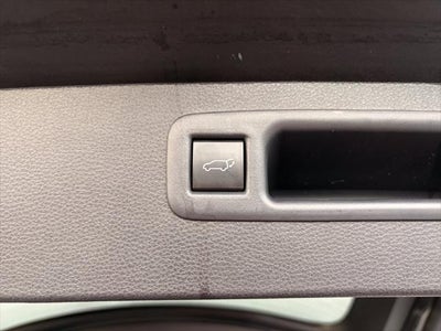 2025 Toyota Highlander Hybrid Platinum