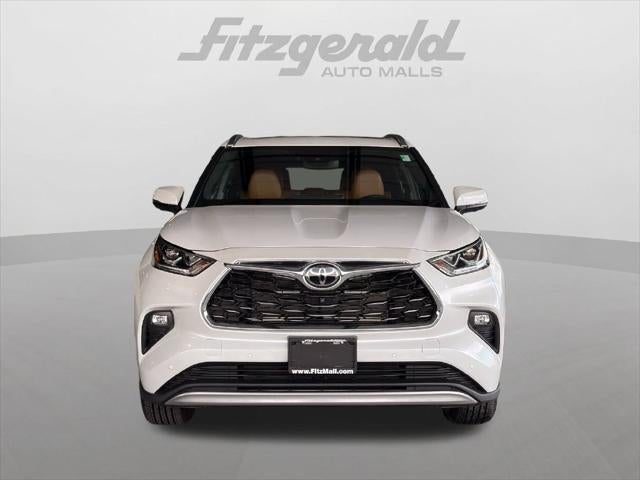 2025 Toyota Highlander Hybrid Platinum