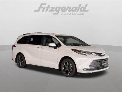 2026 Toyota Sienna Platinum 7 Passenger