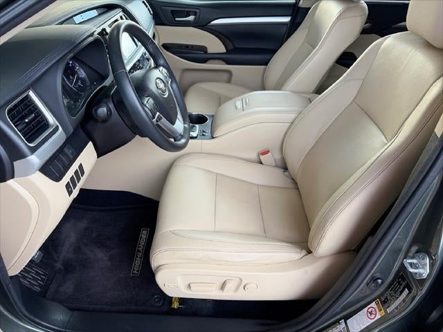 2015 Toyota HIGHLANDER XLE V6
