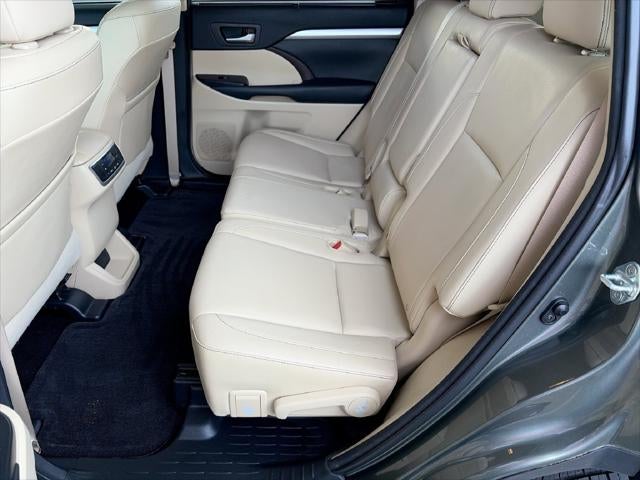 2015 Toyota HIGHLANDER XLE V6