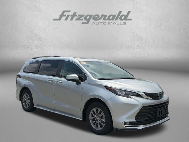 2024 Toyota Sienna XLE 8 Passenger