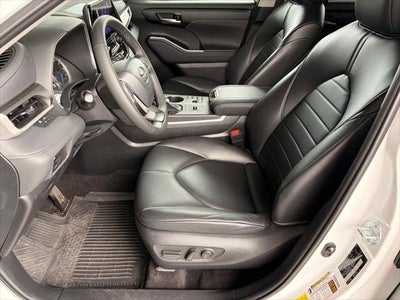 2023 Toyota Highlander Hybrid XLE