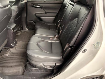 2023 Toyota Highlander Hybrid XLE