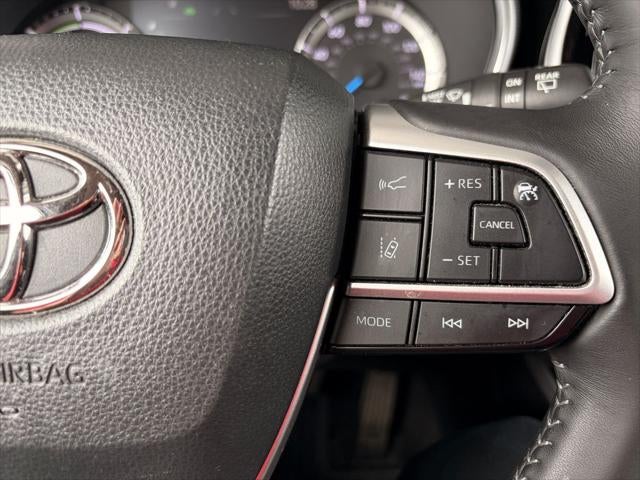 2023 Toyota Highlander Hybrid XLE