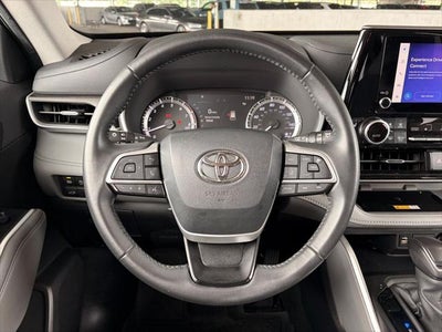 2024 Toyota Highlander XLE
