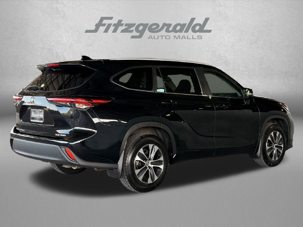 2025 Toyota Highlander XLE