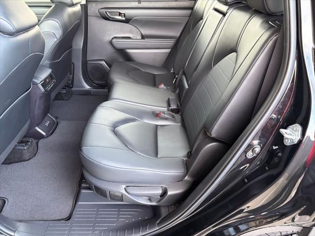 2025 Toyota Highlander XLE