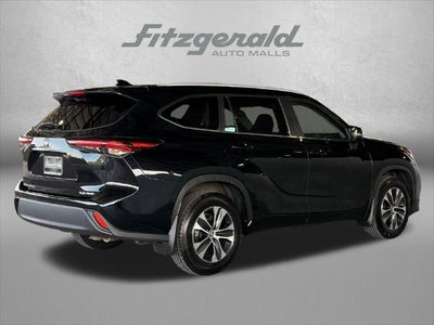 2025 Toyota Highlander XLE