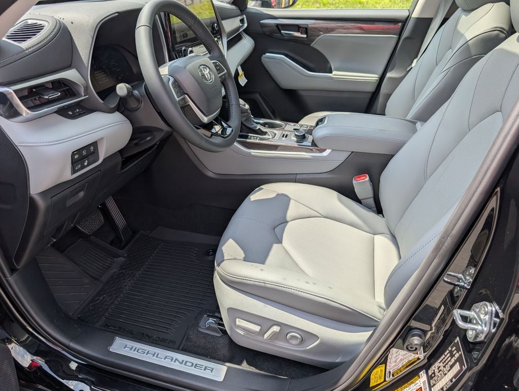 2026 Toyota Highlander Limited