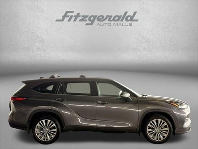 2023 Toyota Highlander Platinum