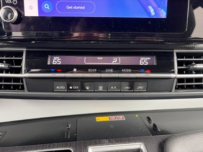 2025 Toyota Sienna LE 8 Passenger