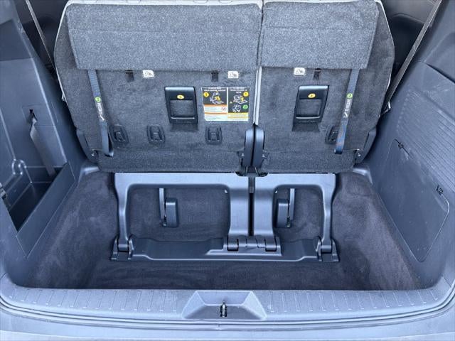 2025 Toyota Sienna LE 8 Passenger