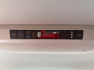 2025 Toyota Sienna LE 8 Passenger