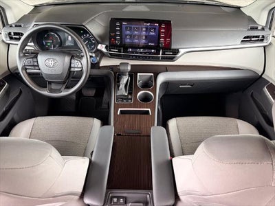 2024 Toyota Sienna LE 8 Passenger