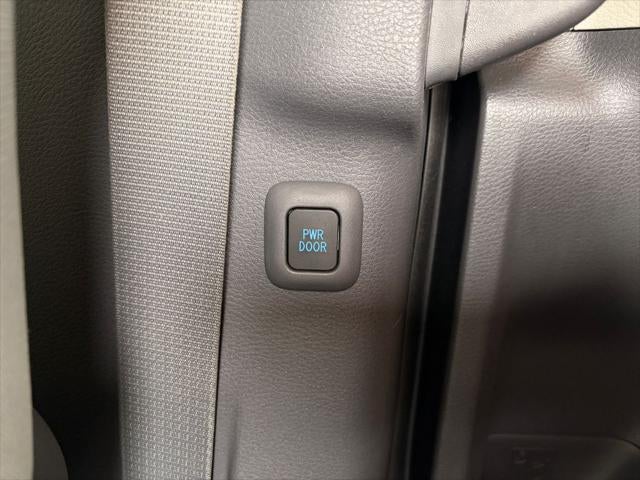 2024 Toyota Sienna LE 8 Passenger