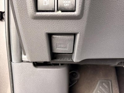 2024 Toyota Sienna LE 8 Passenger