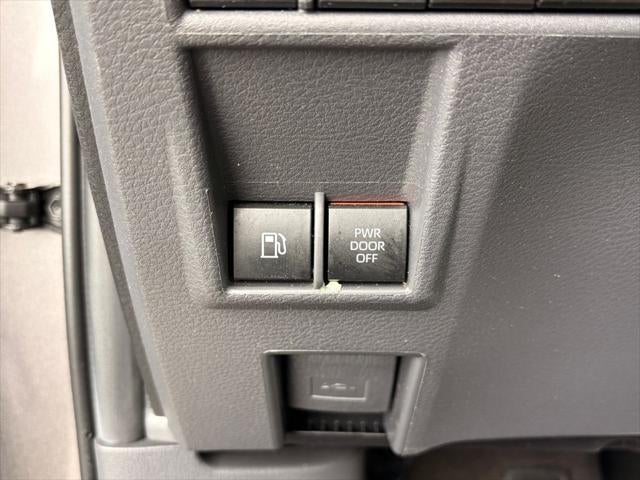 2024 Toyota Sienna LE 8 Passenger