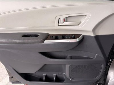 2024 Toyota Sienna LE 8 Passenger