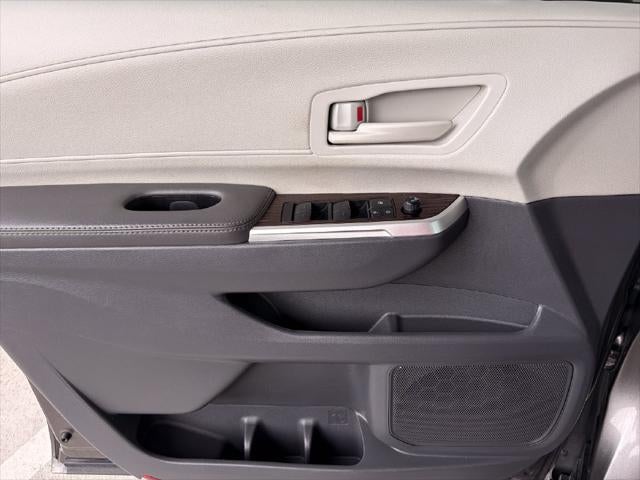 2024 Toyota Sienna LE 8 Passenger