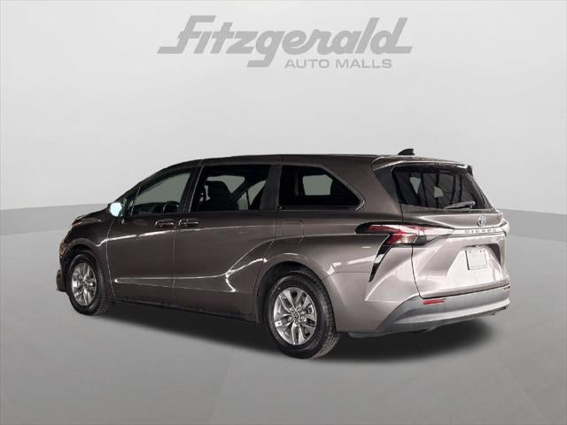 2024 Toyota Sienna LE 8 Passenger