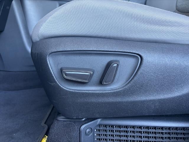 2025 Toyota Sienna LE 8 Passenger