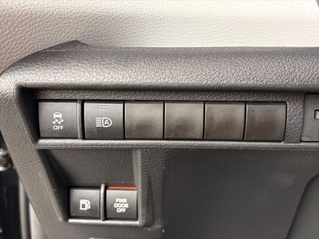 2026 Toyota Sienna LE 8 Passenger