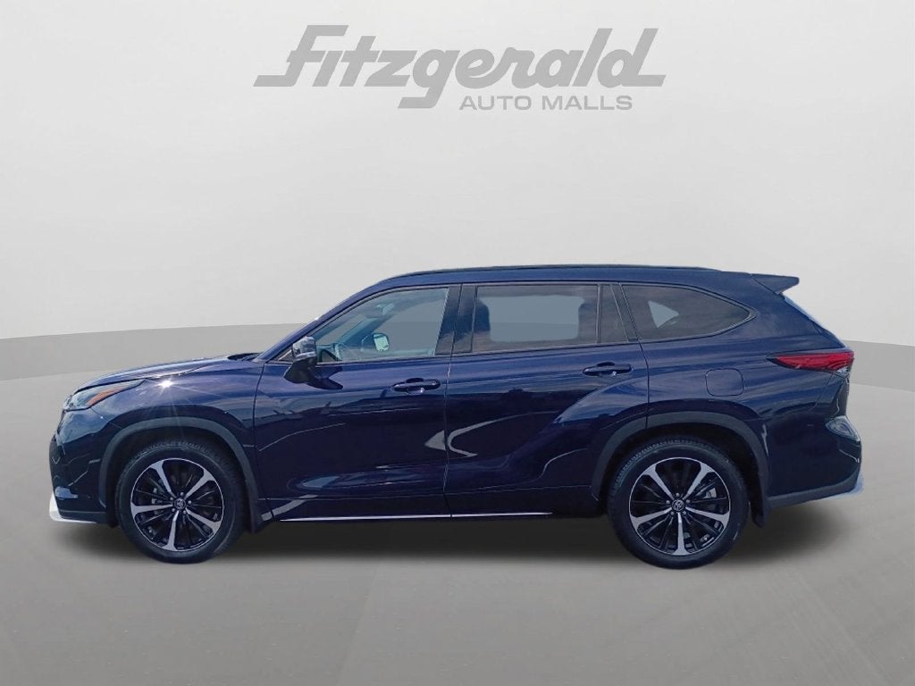 2022 Toyota Highlander XSE