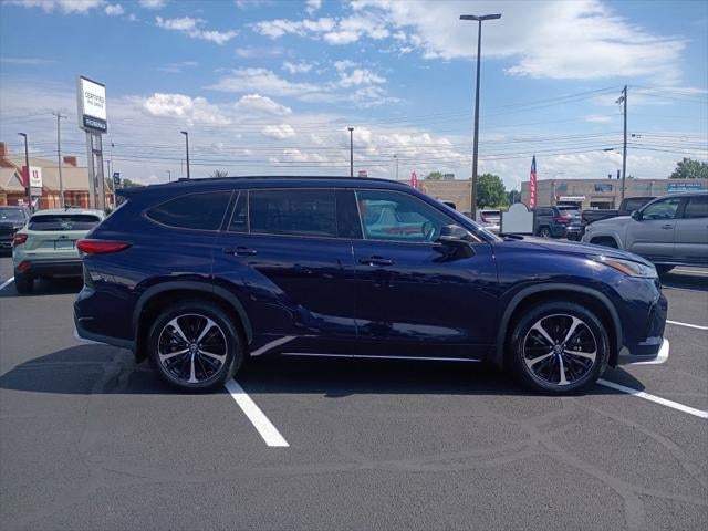 2022 Toyota Highlander XSE