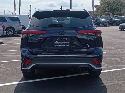 2022 Toyota Highlander XSE