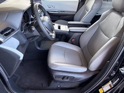 2026 Toyota Sienna XLE 8 Passenger