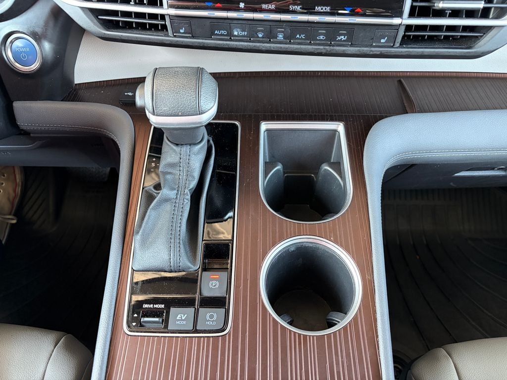 2024 Toyota SIENNA XLE XLE 8 Passenger