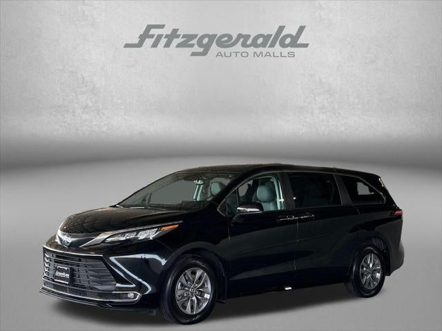 2024 Toyota SIENNA XLE XLE 8 Passenger