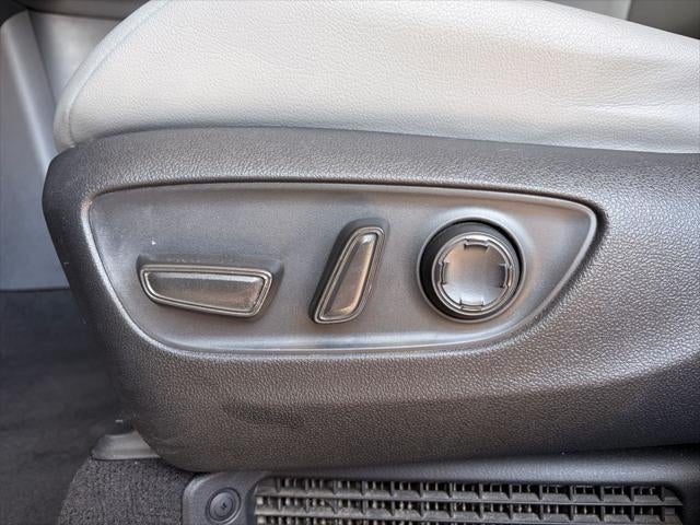 2023 Toyota Sienna XLE 7 Passenger
