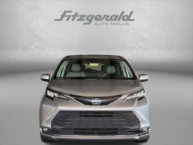 2023 Toyota Sienna XLE 7 Passenger