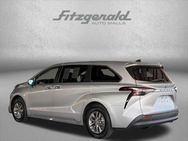 2023 Toyota Sienna XLE 7 Passenger