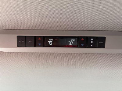 2025 Toyota SIENNA XLE XLE 8 Passenger