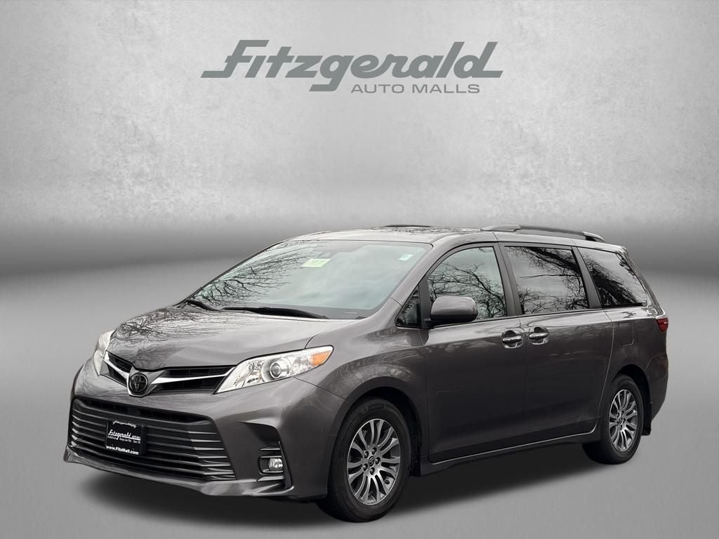 2020 Toyota SIENNA XLE 3.5L XLE 7 Passenger