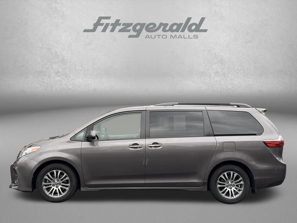 2020 Toyota SIENNA XLE 3.5L XLE 7 Passenger