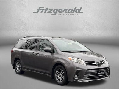 2020 Toyota SIENNA XLE 3.5L XLE 7 Passenger