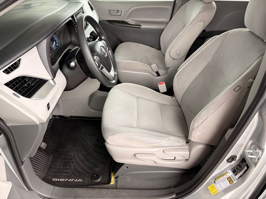 2020 Toyota Sienna L 7 Passenger